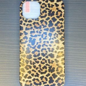 iPhone 13 leopard phone case